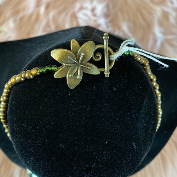 Handmade Beaded Necklace - Picture 2 of 4